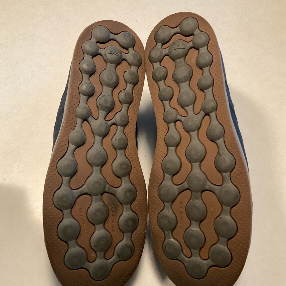 27 Reebok Composite Shoes - Picture 3 of 8